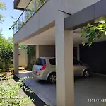 Casa moderna no centro próxima a atrações turísticas