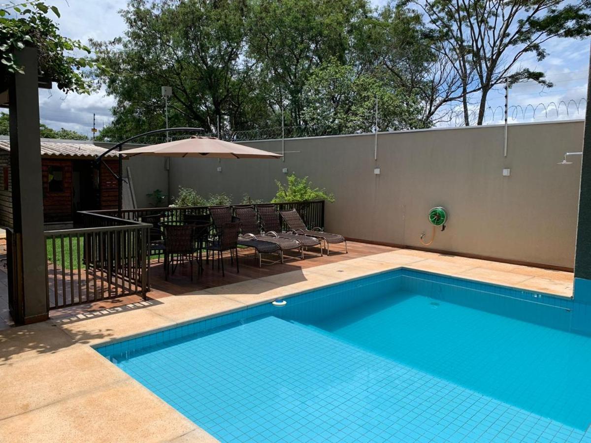 Casa Moderna No Centro Próxima A Atrações Turísticas Сasa de vacaciones *